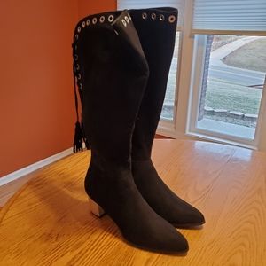 2/50 Avenue Heeled Boots